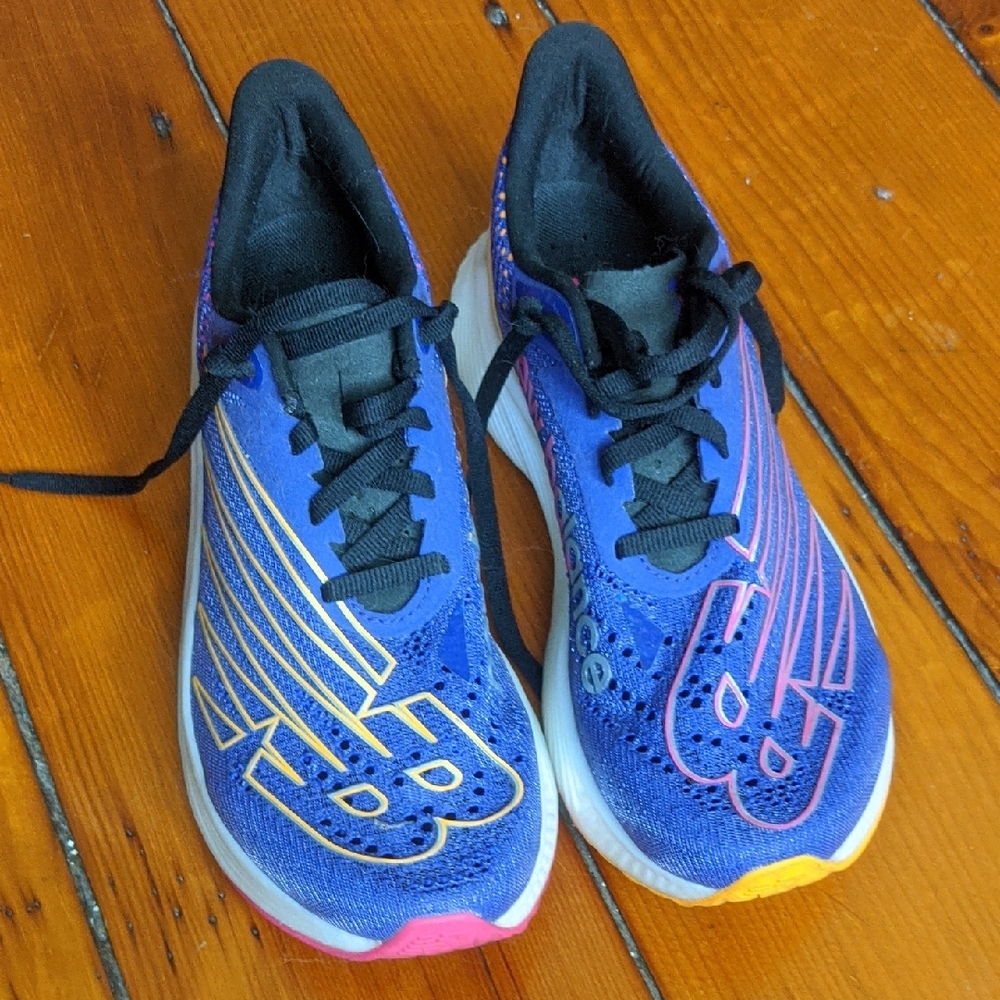 Women's New Balance Carbon Plates RC Elite Running Shoe Sz7